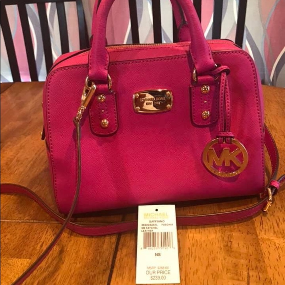 Michael Kors Saffiano Leather SM Satchel -Fuschia